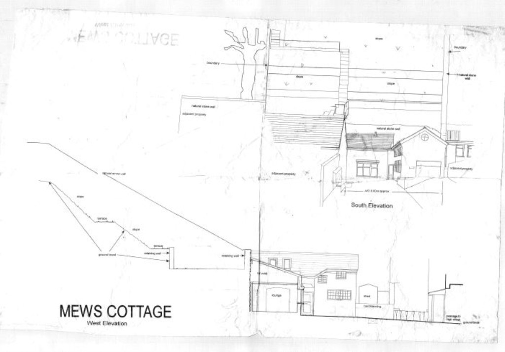 Lot: 179 - LEASEHOLD TOWN CENTRE COTTAGE FOR IMPROVEMENT WITH ADDITIONAL FREEHOLD LAND TO THE REAR - 